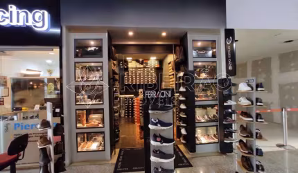 Sala comercial 17,5m² no Novo Mercadão