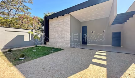 Casa Térrea com Piscina à venda em Condomínio 03 suítes 04 vagas Quinta da Primavera
