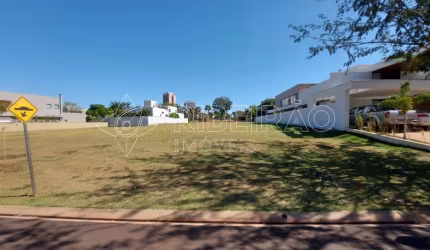 Terreno em condomínio para venda no bairro Jardim Olhos d`água