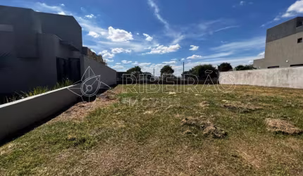 Terreno à venda no condomínio Villa Romana II