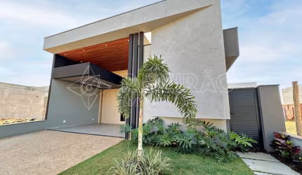 Casa Térrea com Piscina à venda em condomínio 03 suítes 04 vagas Vivendas da Mata