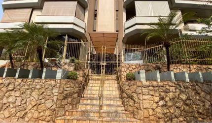 Venda de Apartamento com 3 Dormitórios no Centro