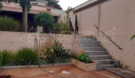Casa Área de Lazer de 250m² à venda no bairro Pq. Bandeirantes.