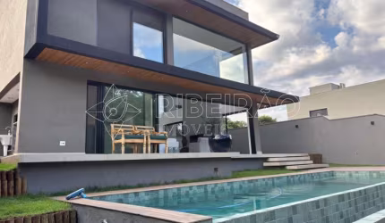 Casa Sobrado em Condomínio 4 suítes à venda no Alphaville III