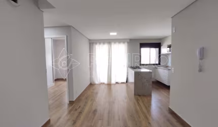 Apartamento com 2 dormitórios à venda no bairro Quinta da Primavera