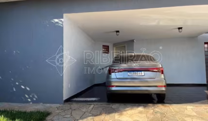 Casa com 03 dormitórios e piscina a venda na Ribeirânia