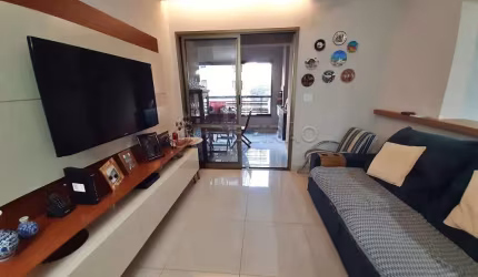 Apartamento no Bairro Jd. Botânico com 03 dormitórios, armários planejados sendo 02 suites, varanda gourmet, 02 vagas de garagem.