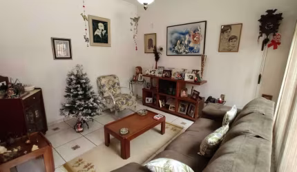 Casa em Vila Liviero com 155m²,  2 Dormitórios.