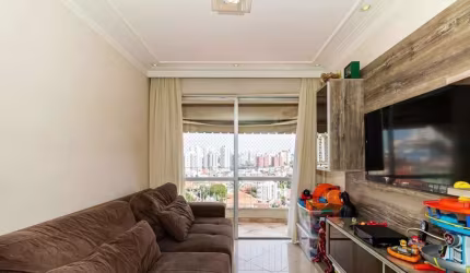 **Apartamento à Venda - 2 Dormitórios, 2 Banheiros e 2 Vagas de Garagem**
