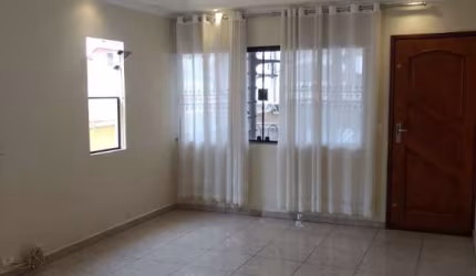 Duas casas à venda com 196m², 4 dormitórios (1 suíte), 4 banheiros, sala, cozinha, área de serviço, churrasqueira, garagem ampla, Sapopemba São Paulo
