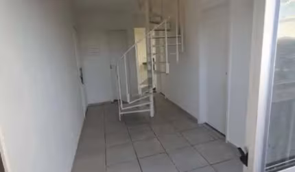 Apartamento no Condomínio Residencial Spazio Felicitta no Jaraguá com 84m² 2 dormitórios 1 banheiro 1 vaga
