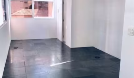 Conjunto comercial localizado no Paraiso com 30m