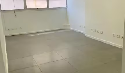 VENDE / ALUGA SALA COMERCIAL - PAULISTA - FREI CANECA- CONSOLAÇAO