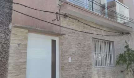 Sobrado à venda na Vila Santo Estevão com 85m² 2 dormitórios 2 suítes 3 banheiros
