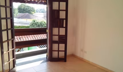 Sobrado na Vila Rica, 138m², 3 dormitórios.