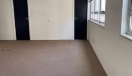 Sala Comercial à venda no Edifício Torremolinos  no Jardim Europa com 70m² 2 banheiros 1 vaga