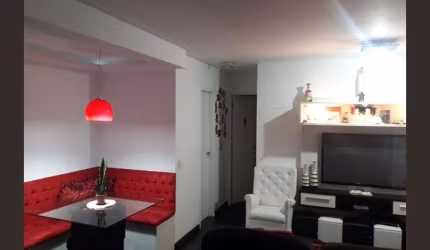 Apartamento dois dormitorios, uma suite, dois banheiros, sala estendida, uma vaga de garagem