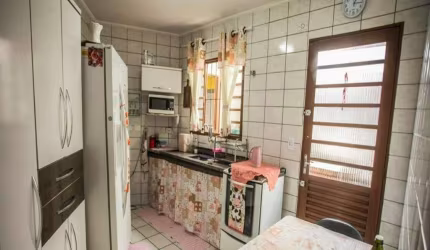 Casa na Vila Campestre, 110m², 2 Dormitórios.