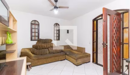 Casa à Venda - Vila Carmosina, 2 Quartos,  150 m2