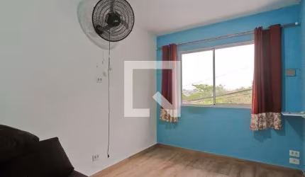 Casa à Venda - Piqueri, 2 Quartos,  80 m2