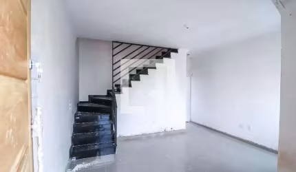 Casa à Venda - São João Clímaco, 2 Quartos,  108 m2