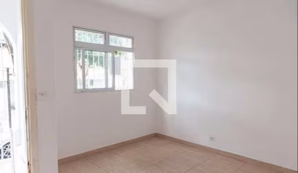 Casa à Venda - Cambuci, 2 Quartos,  80 m2