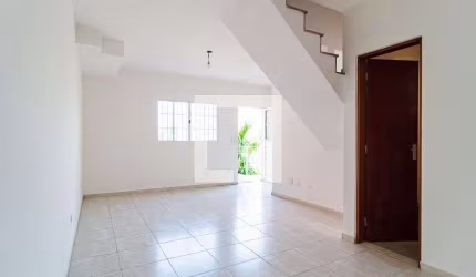 Casa à Venda - Vila Campestre, 2 Quartos,  75 m2