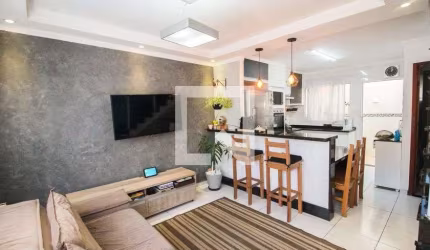 Casa à Venda - Vila Jacuí, 2 Quartos,  70 m2