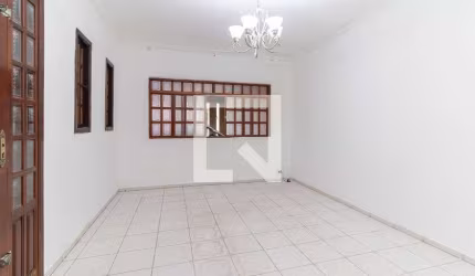 Casa à Venda - Vila Progresso, 2 Quartos,  246 m2