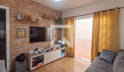 Casa à Venda - Vila Liviero, 2 Quartos,  125 m2