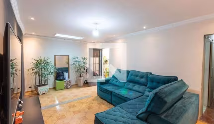 Casa à Venda - Vila Ré, 3 Quartos,  244 m2
