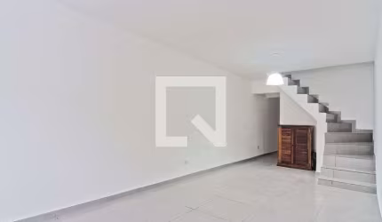 Casa à Venda - Jardim Peri, 3 Quartos,  104 m2