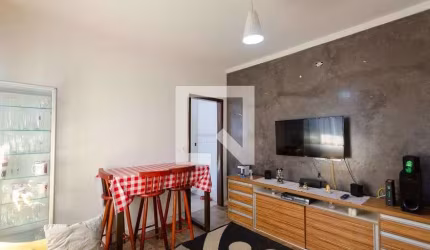 Casa à Venda - Jardim Peri, 2 Quartos,  140 m2