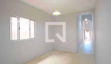 Casa à Venda - Penha de França, 2 Quartos,  65 m2