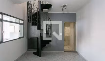 Casa à Venda - Vila Carrão, 2 Quartos,  140 m2