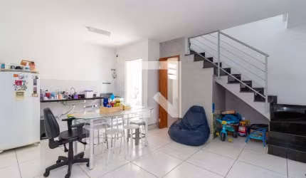 Casa à Venda - Água Fria, 2 Quartos,  60 m2
