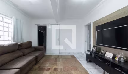 Casa à Venda - Bosque da Saúde, 2 Quartos,  105 m2