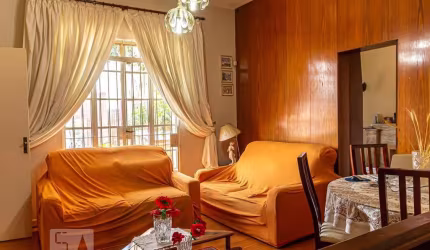 Casa à Venda - Aclimação, 4 Quartos,  110 m2