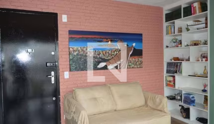 Apartamento à Venda - Liberdade, 1 Quarto,  27 m2