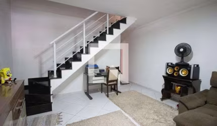 Casa à Venda - Vila Jacuí, 3 Quartos,  140 m2