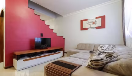 Casa à Venda - Jardim Jussara, 2 Quartos,  188 m2