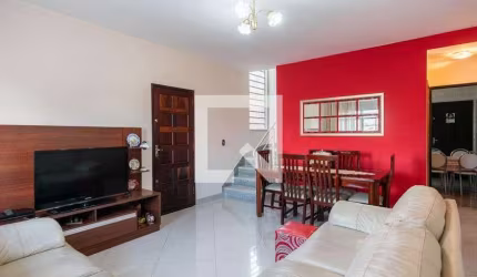 Casa à Venda - Jardim Peri, 2 Quartos,  121 m2