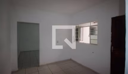 Casa à Venda - Jardim Santa Emília, 3 Quartos,  200 m2