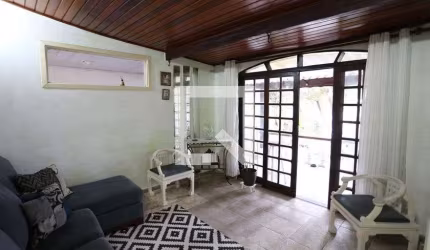 Casa à Venda - Vila Ré, 2 Quartos,  165 m2
