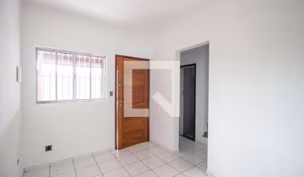 Casa à Venda - Vila Jacuí, 2 Quartos,  87 m2