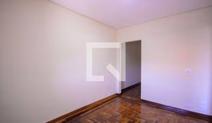 Casa à Venda - Bosque da Saúde, 2 Quartos,  120 m2