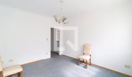 Casa à Venda - Chácara Inglesa, 2 Quartos,  80 m2