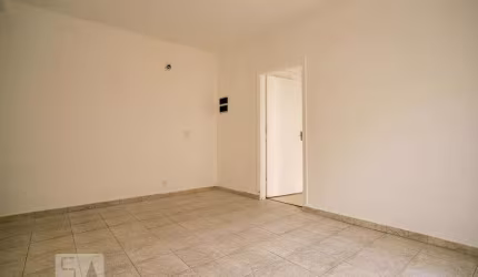 Casa à Venda - Água Fria, 2 Quartos,  130 m2