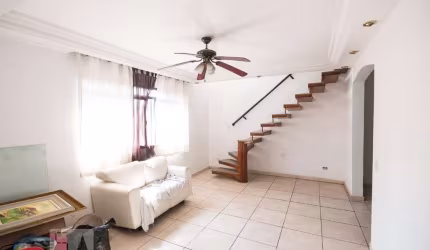 Casa à Venda - Bosque da Saúde, 3 Quartos,  300 m2