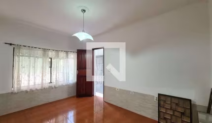 Casa à Venda - Vila Ema, 1 Quarto,  125 m2